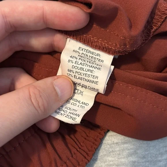 Vuori Trail men’s red lined 5” inseam athletic shorts size XL - Picture 10 of 11